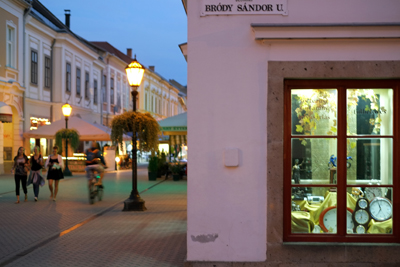 Getting Late in Downtown Eger